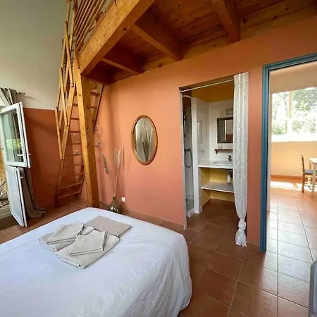 Au Calme Entoure D Un Grand Jardin Casa vacanze