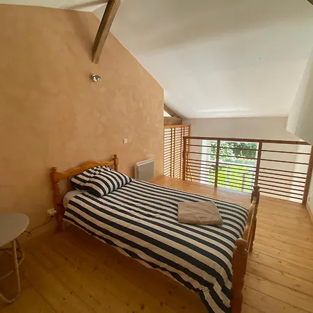 Au Calme Entoure D Un Grand Jardin Casa vacanze